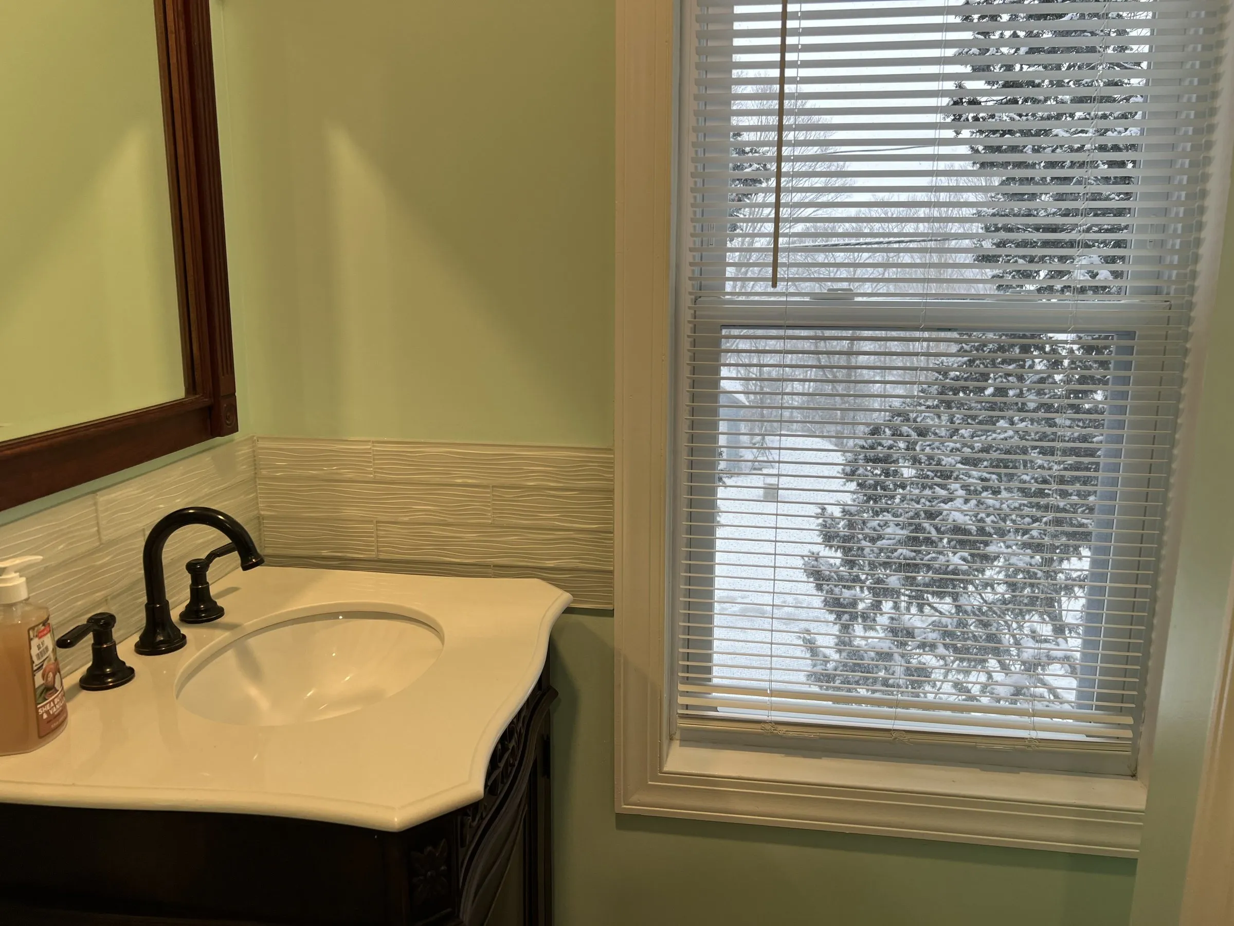 The vanity, a pine out the window